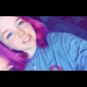 Meet your Posher, Alesha